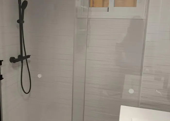 Midori Estudio Minerva بينالماذينا